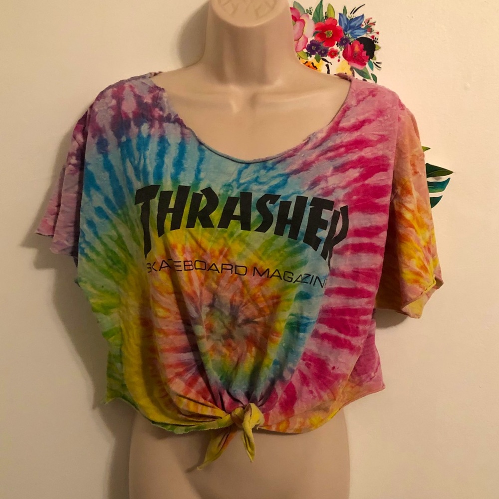 VTG distressed hand cut THRASHER skate shirt